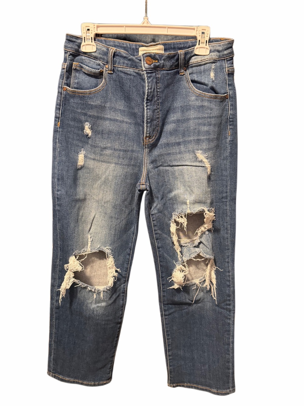 Risen cropped distress jean